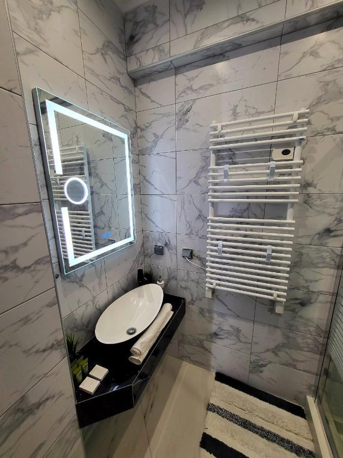 Romantic Deluxe Svite Wise Jacuzzi And Sauna Atena Exterior foto